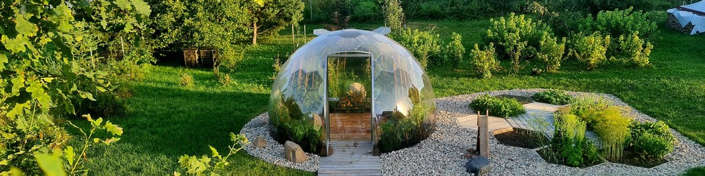 Greenhouse Geodesic Growing Dome