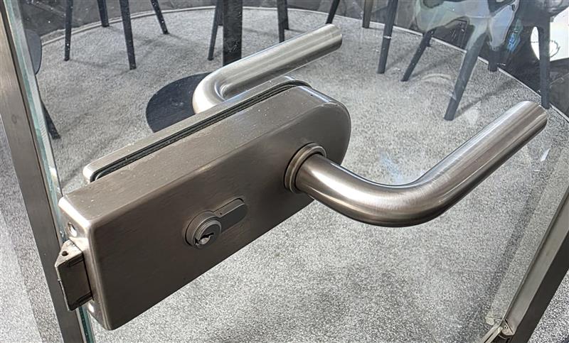 Ø13m H6,5m / Ø42ft 7in H21ft 3in Luxury Aura Dome™ with Glass Door