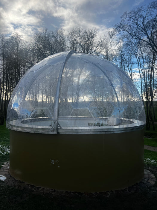 Aura Dome™ - Cubierta de piscina retráctil motorizada