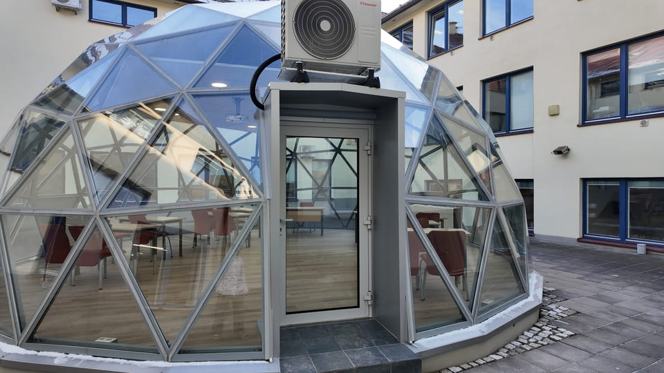 Dôme en verre isolé Ø9m - bâtiments permanents