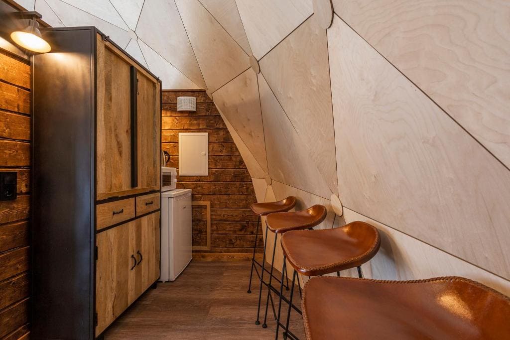 Insulated Glamping Dome with Glass Wall