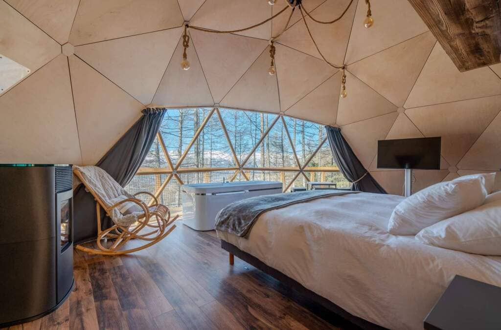Ø7.2m Alpine Hut Insulated Domes PVC semi-permanent buildings