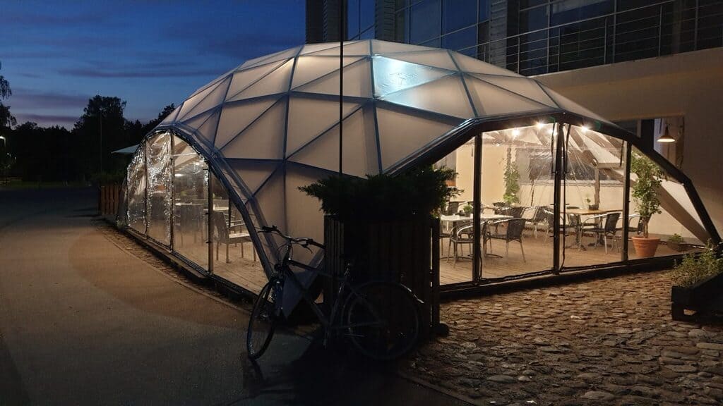 9x9m Quadro Dome Cafe STAR/PVC